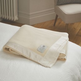 John Atkinson Pure Cashmere Blankets White Silk Or Satin Binding